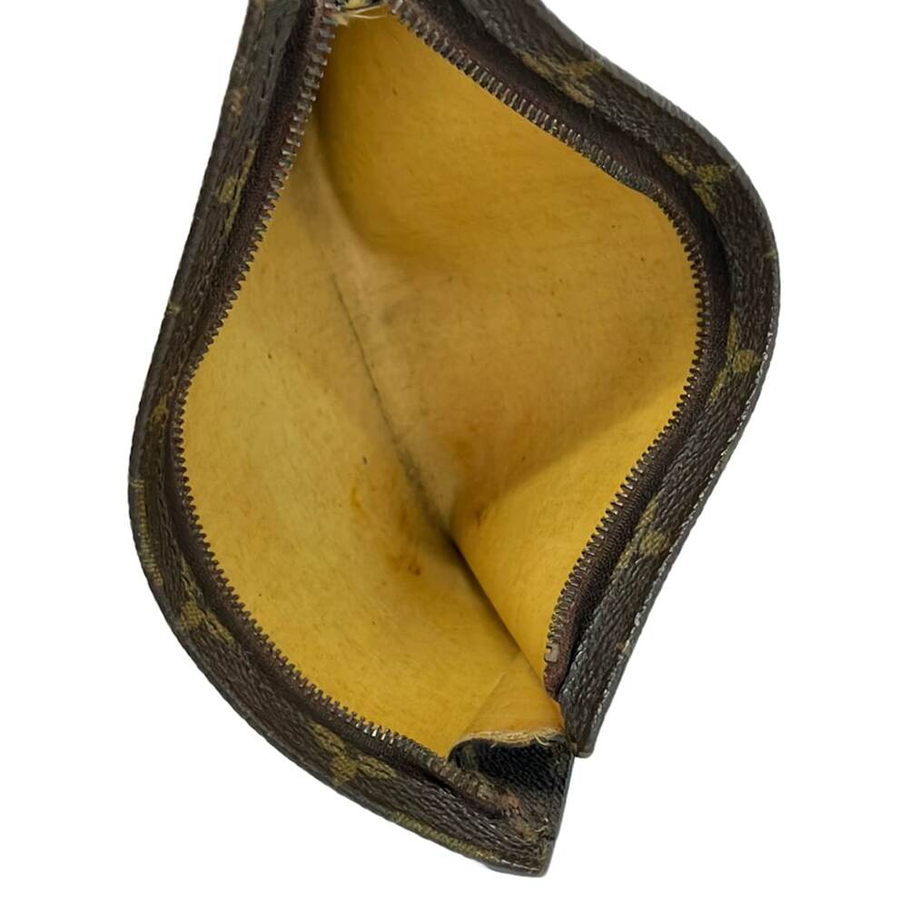Louis Vuitton Monogram Pouch - Picture 4 of 8
